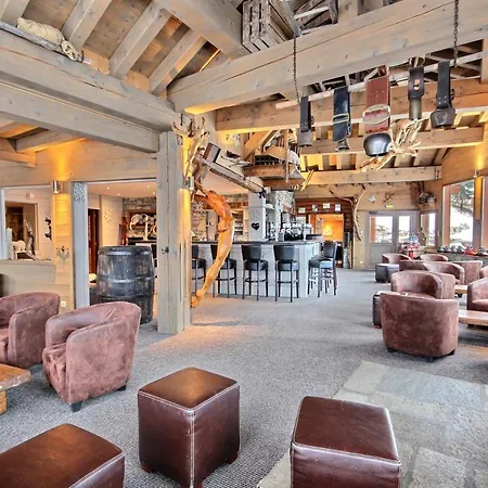 Hugo By Les Etincelles *